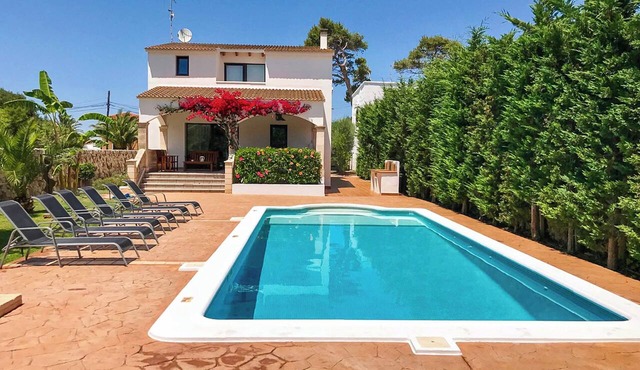 Ses Carpinyetes - Four Bedroom Villa, Sleeps 8