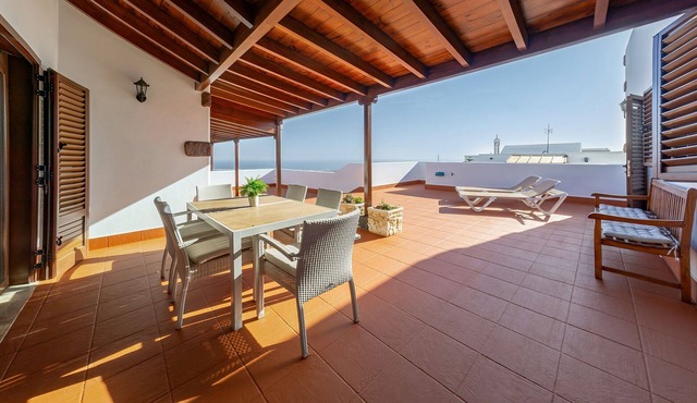 Villa Asomada. Heated Pool & Wonderful sea Views