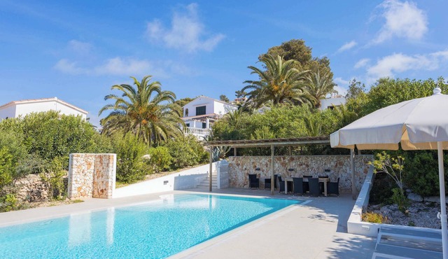 Villa Calina, prime location, sea views