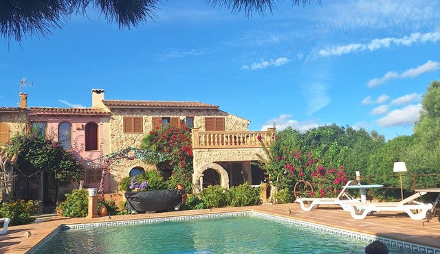 Villa can Juanito- Paradise location, very close to the harbor, Porto Cristo beach