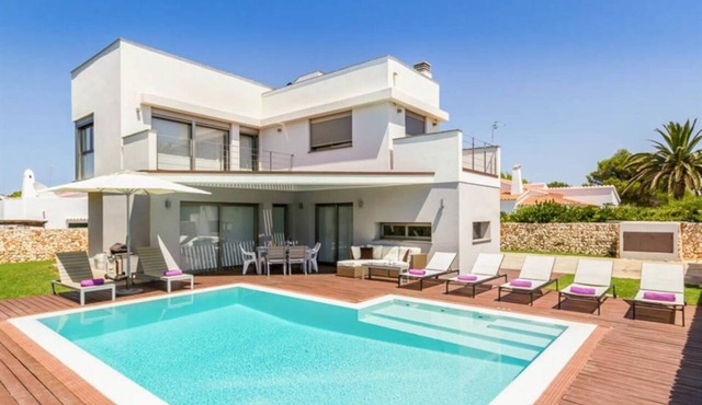 Villa Colom