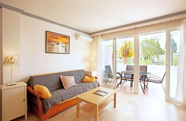 Coronado Studio Marbesa