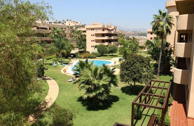 La Cala Live