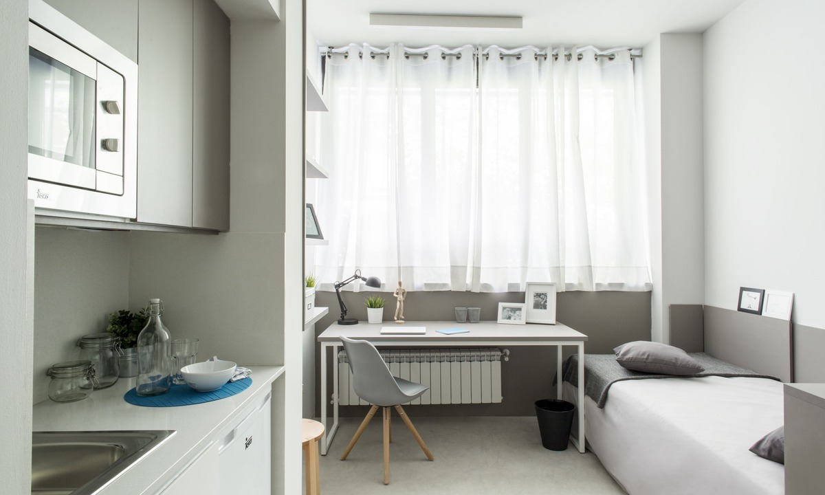 Castellana Hostel | Residencia Universitaria Resa Claudio Coello - Campus Accomodation