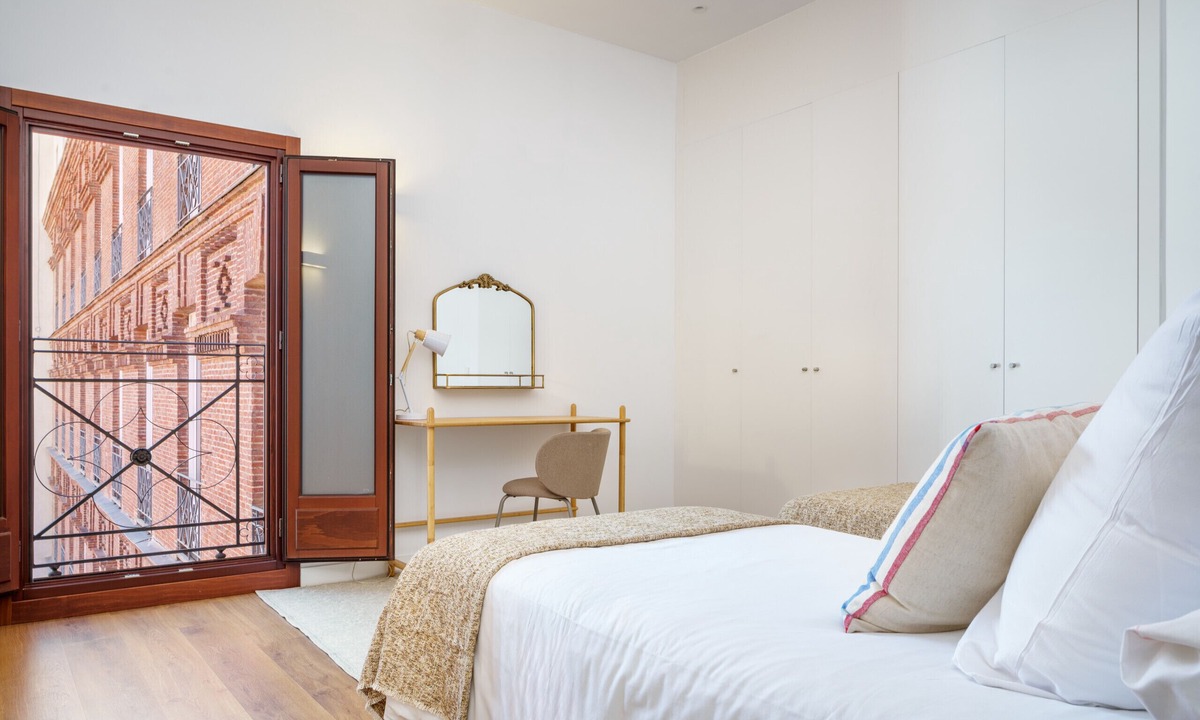 Cortes Apartment | Cibeles Luxe Terrace apartment in Madrid
