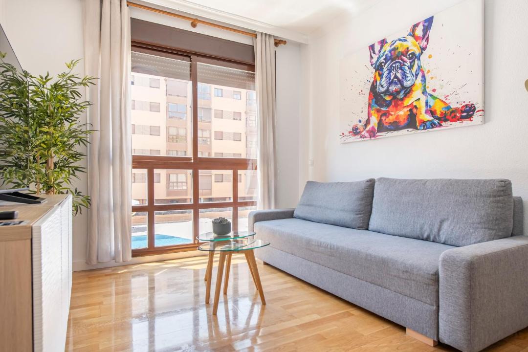 Rejas Apartment | Apartamento Renovado con Piscina, Gym y Parking cerca del Aeropuerto Metropolitano by beBalmy