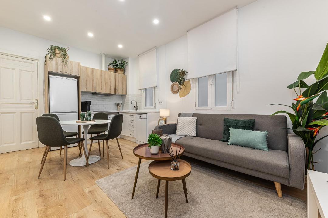 Lista Apartment | Waou Salamanca I - Alquiler Corta Duración