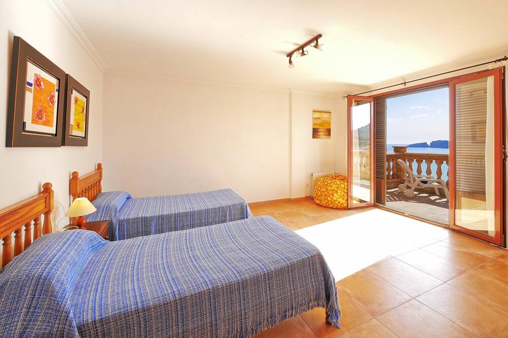 Photo of Others in Cala Mesquida