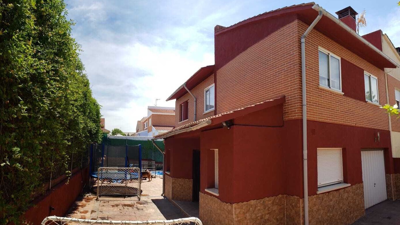 Photo of Outdoor in Batres