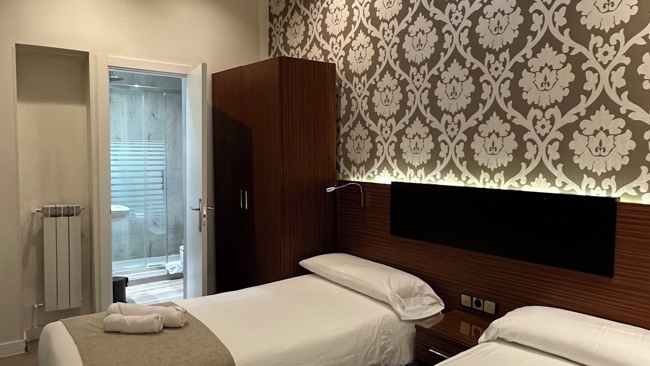 Photo of Bedroom in Literary Quarter