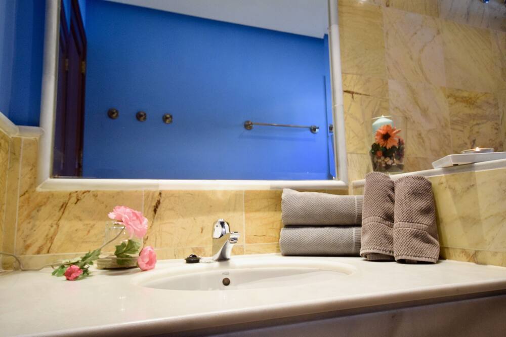 Photo of Bathroom in Montana Roja