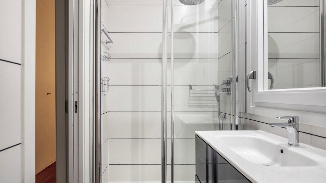 Photo of Bathroom in Lista