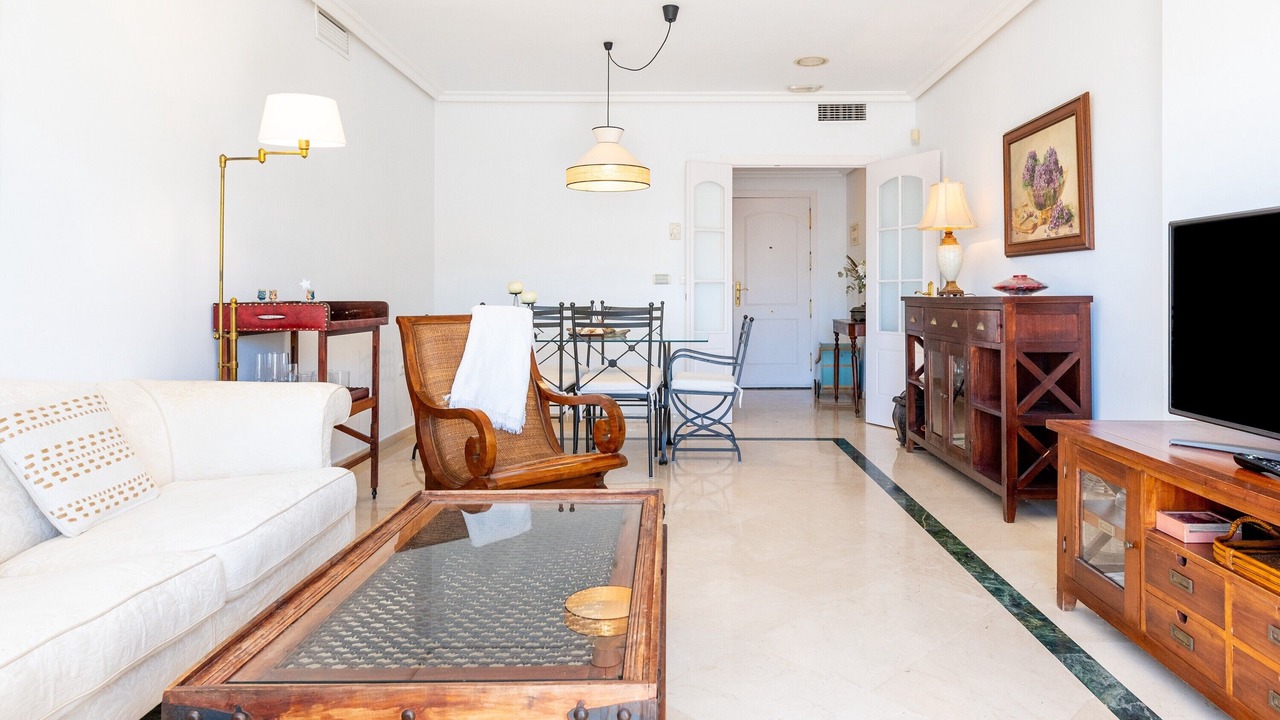 Photo of Livingroom in Golden Mile