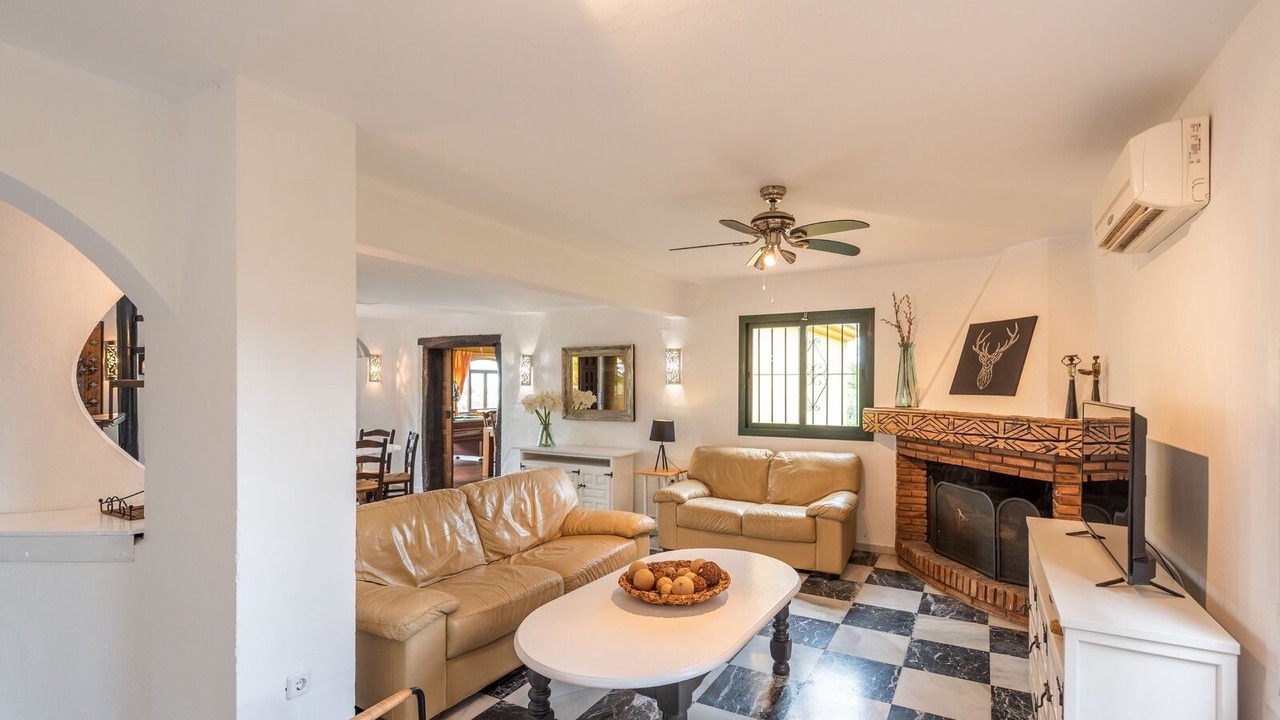 Photo of Livingroom in New Golden Mile