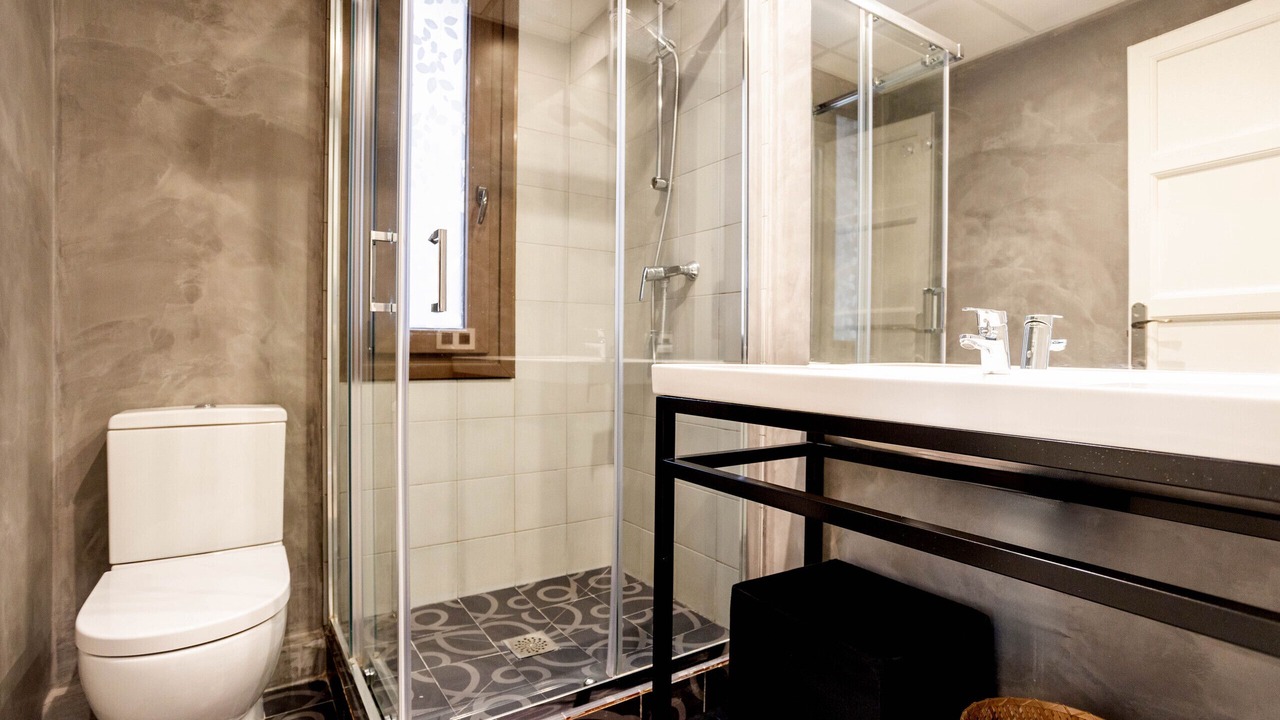 Photo of Bathroom in Embajadores