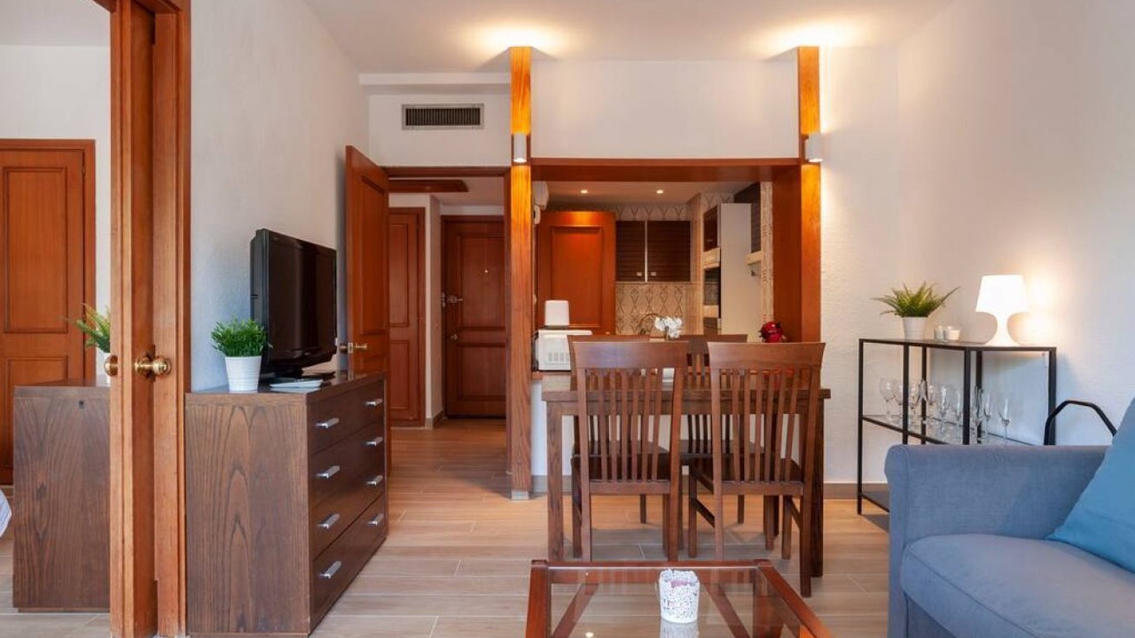 Photo of Livingroom in Golden Mile
