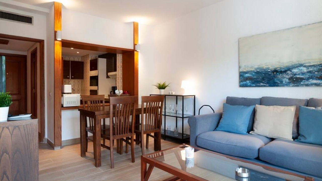 Photo of Livingroom in Golden Mile