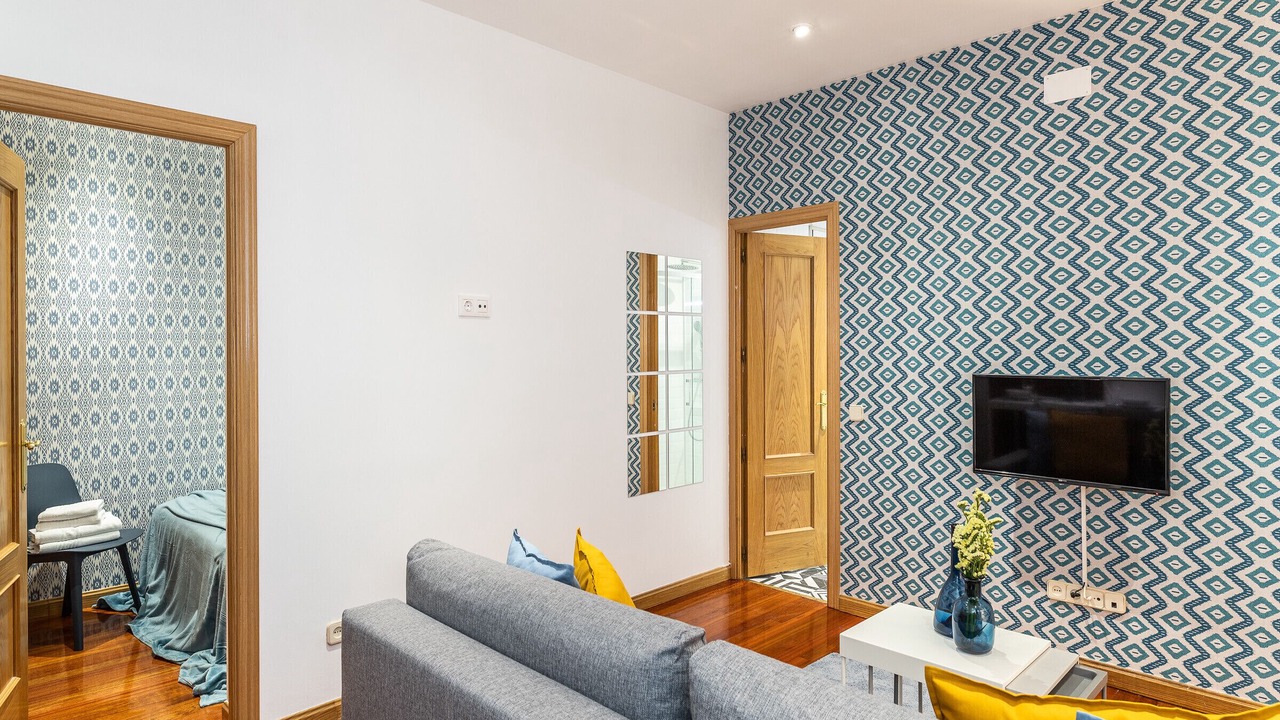 Photo of Livingroom in Golden Triangle of Art