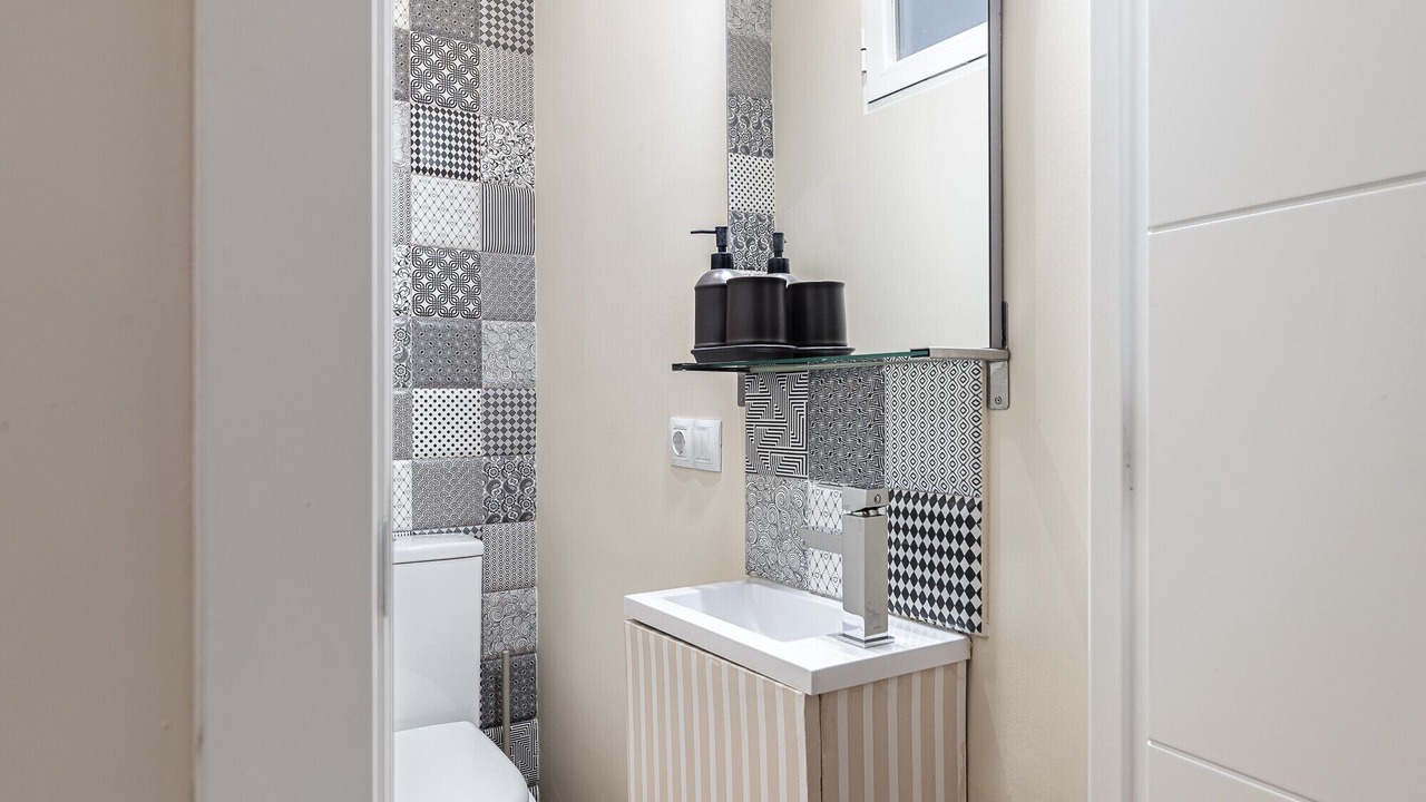 Photo of Bathroom in Embajadores