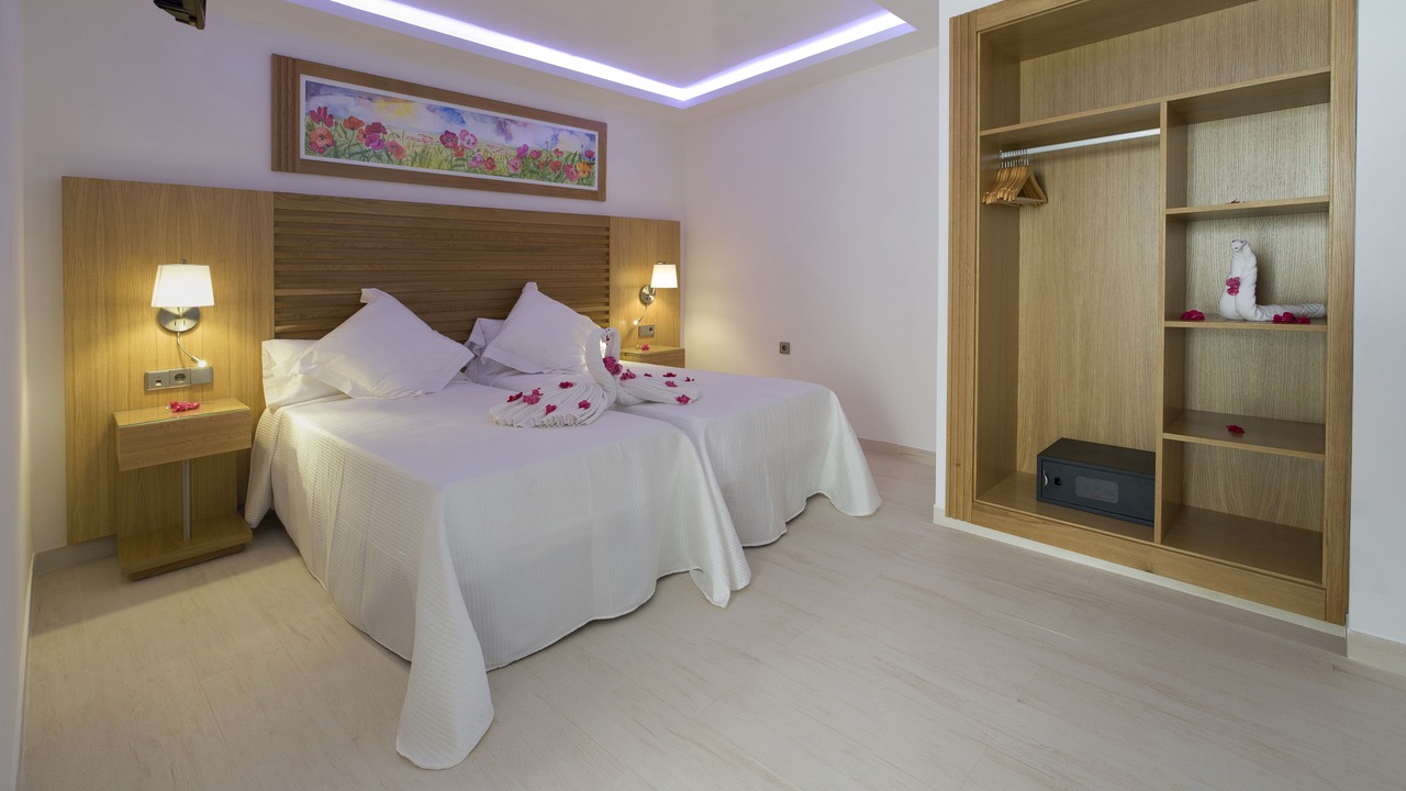 Photo of Bedroom in Sant Jordi de Ses Salines