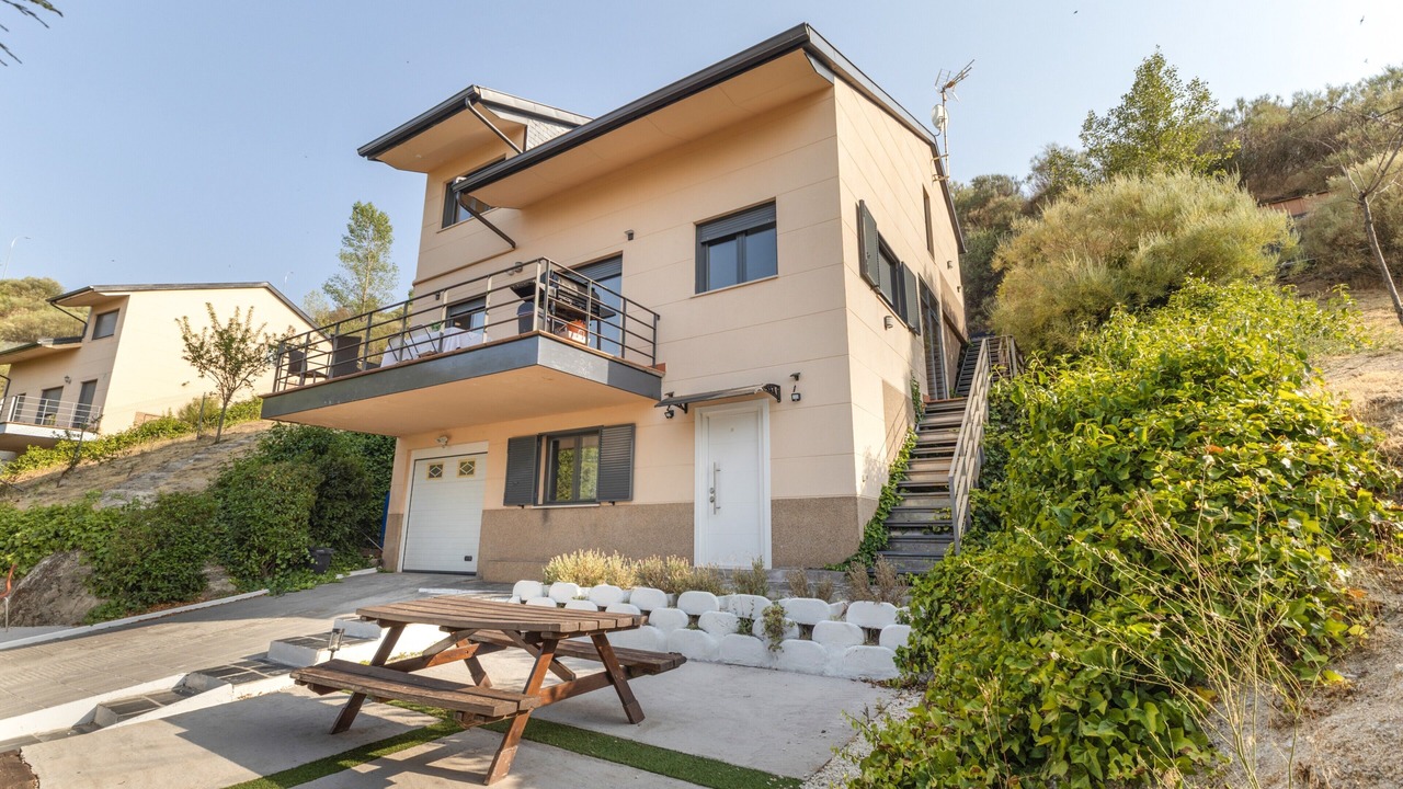Photo of Outdoor in Los Angeles de San Rafael