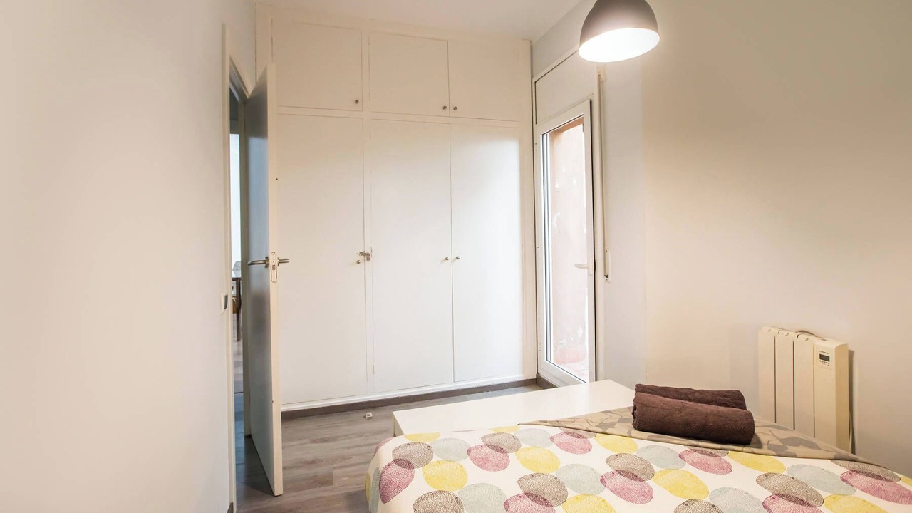 Photo of Bedroom in El Poble-sec