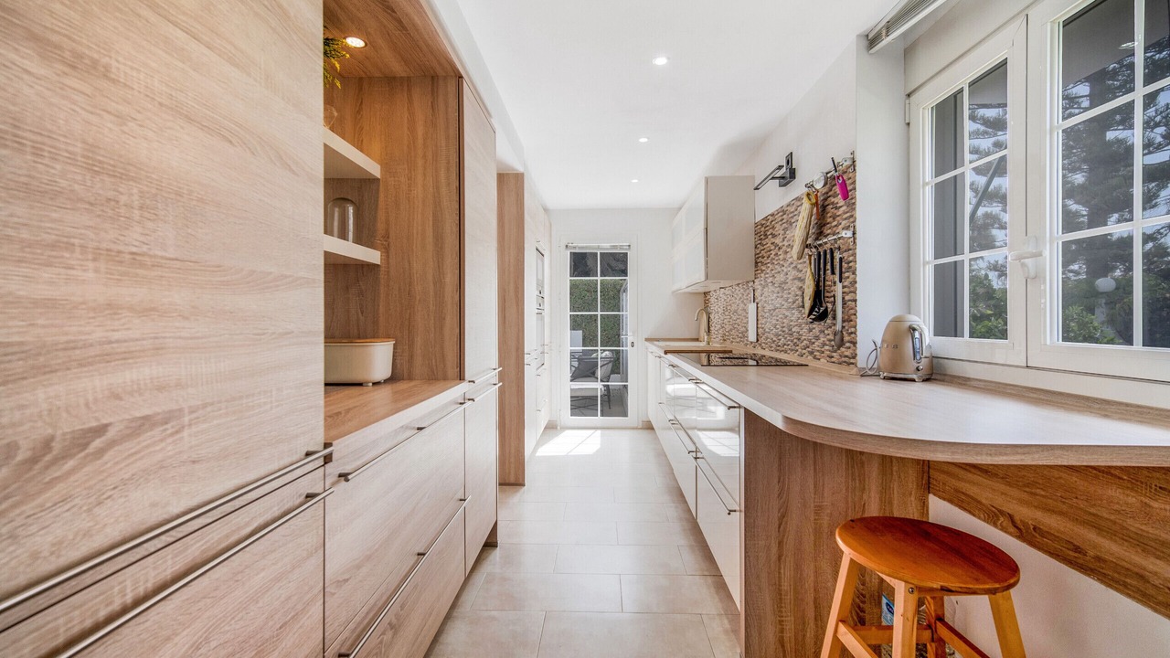 Photo of Kitchen in Golden Mile