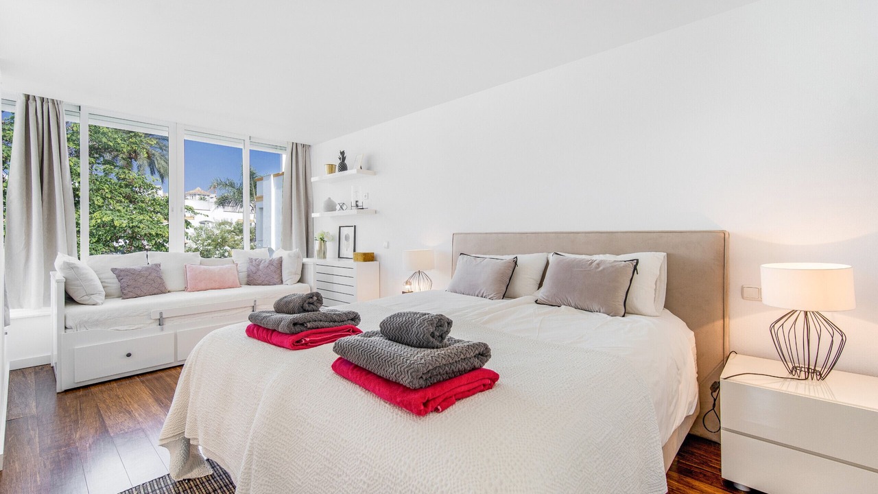 Photo of Bedroom in Golden Mile