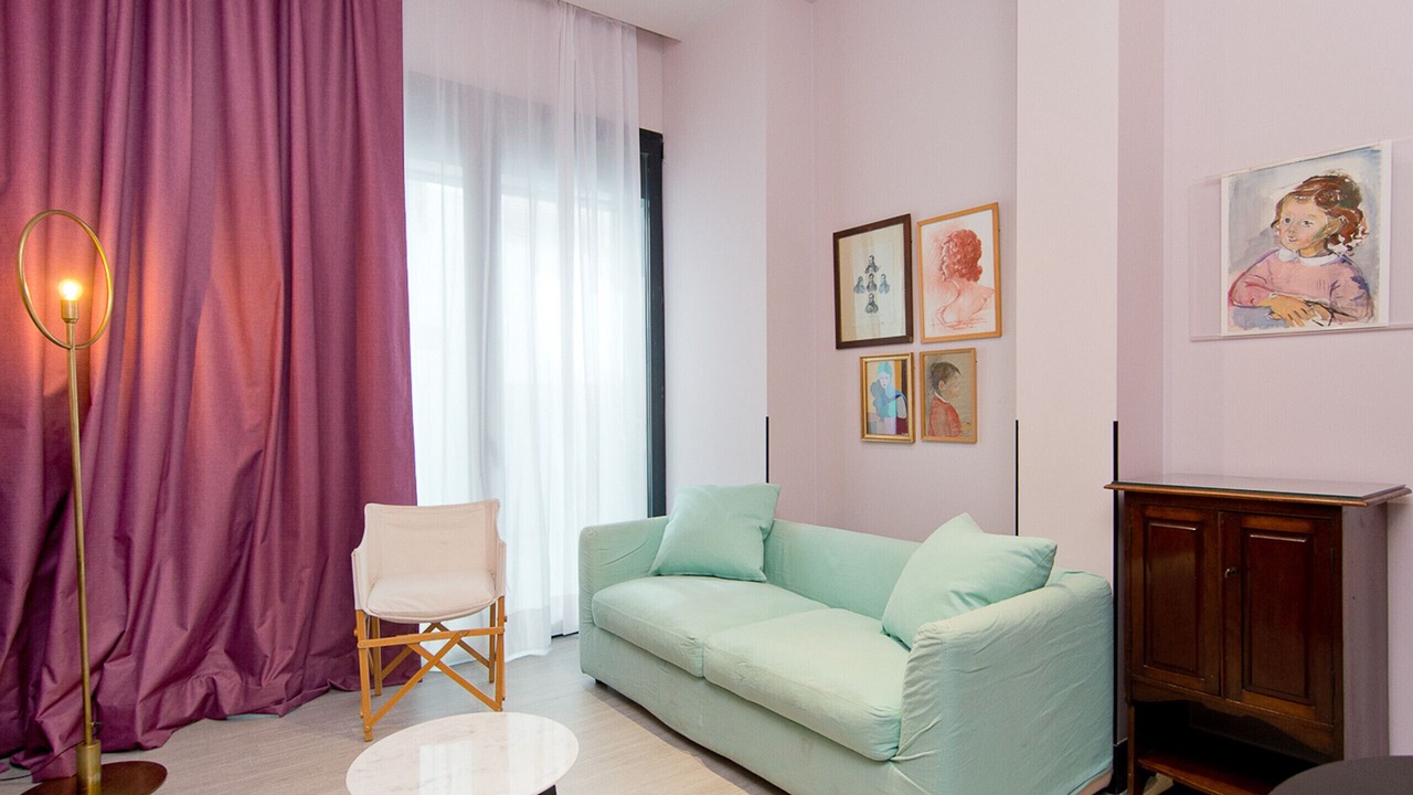 Photo of Livingroom in Literary Quarter