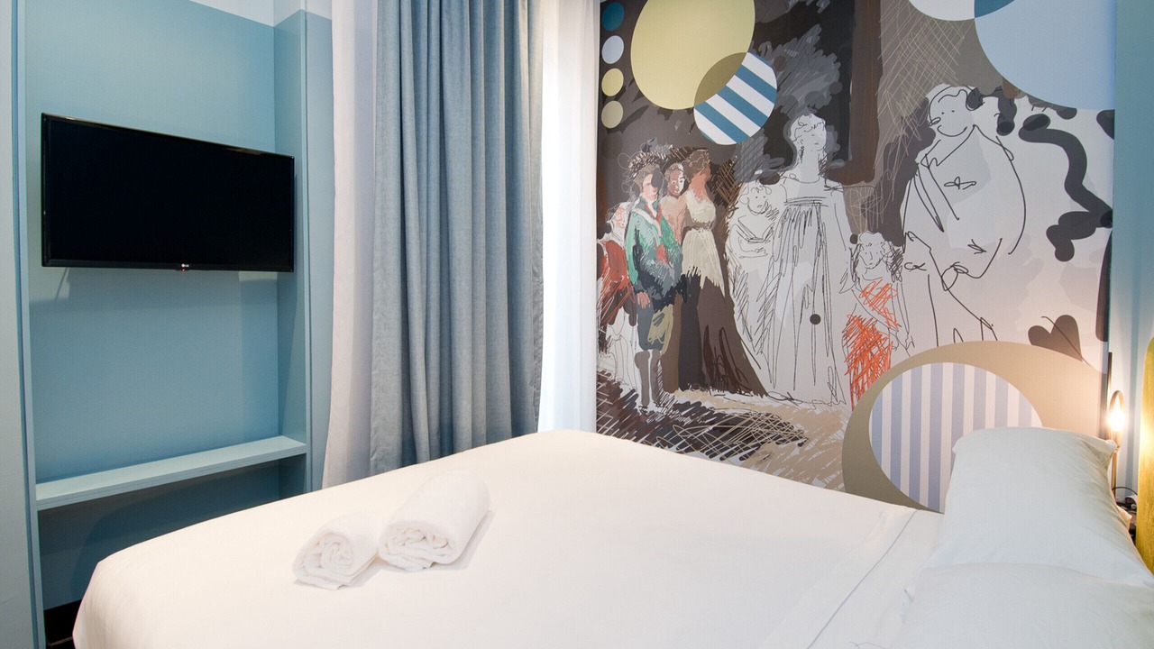 Photo of Bedroom in Literary Quarter