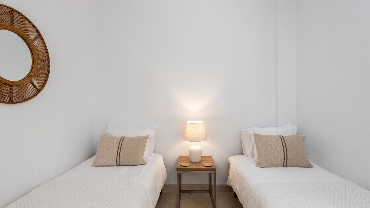 Photo of Bedroom in New Golden Mile