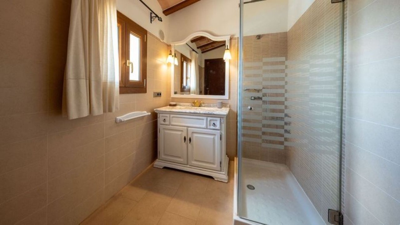 Photo of Bathroom in Porreres
