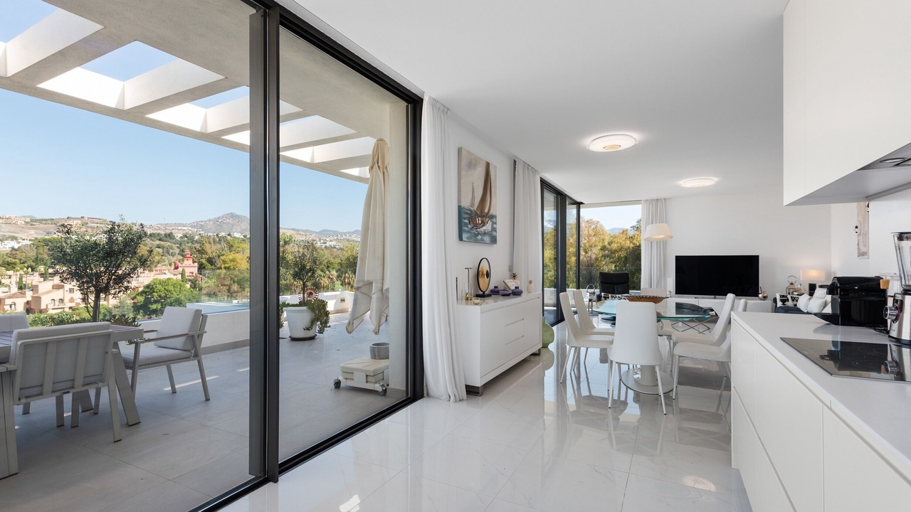 Photo of Livingroom in New Golden Mile