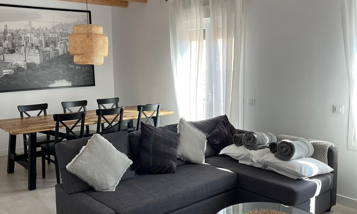 Photo of Livingroom in Toledo City Center