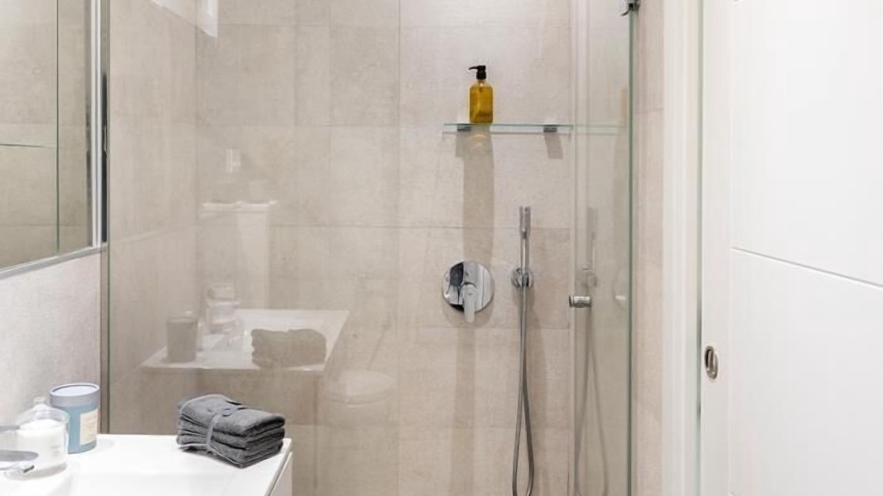 Photo of Bathroom in Recoletos