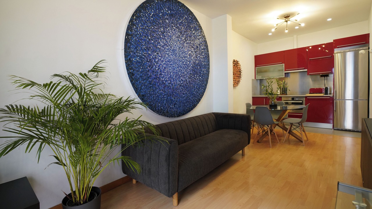 Photo of Livingroom in Golden Triangle of Art