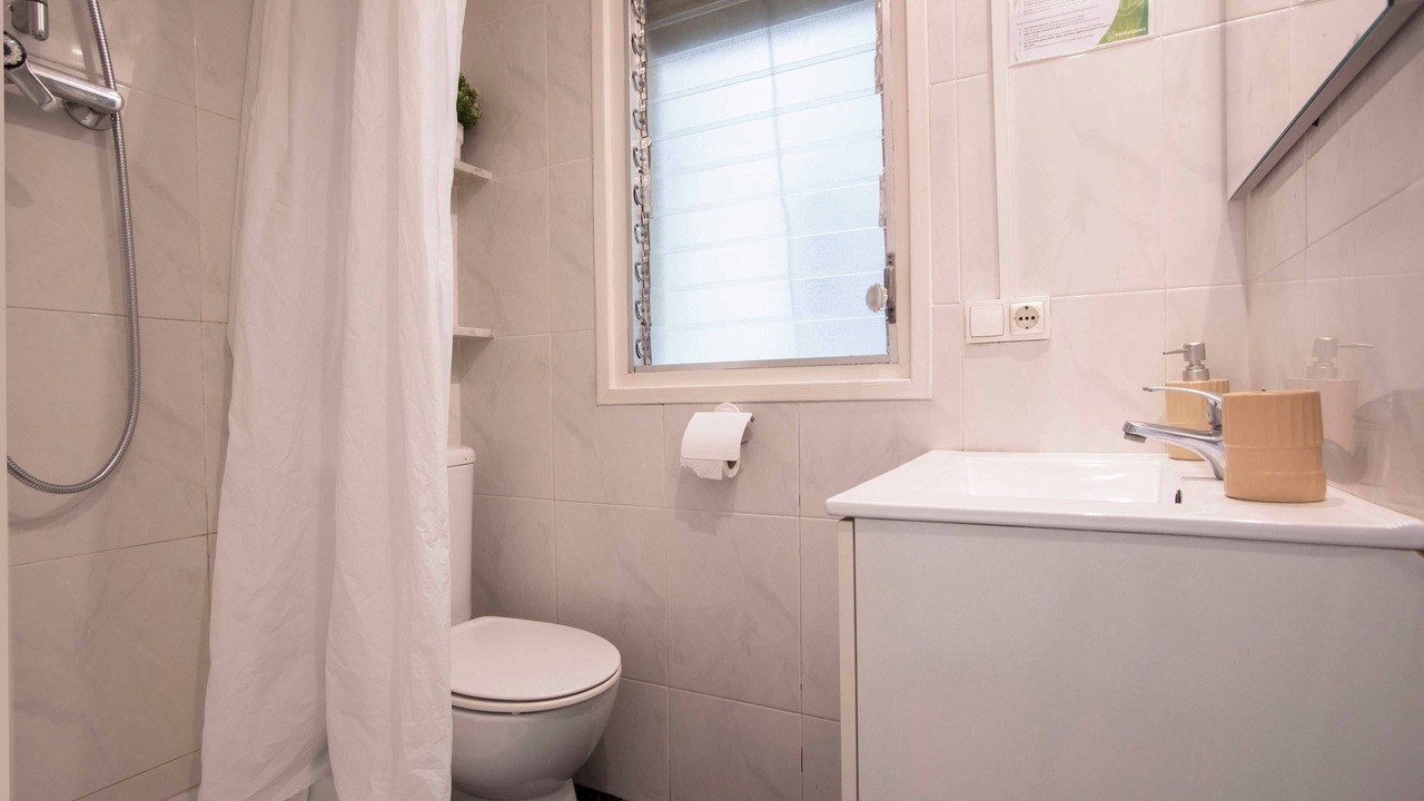 Photo of Bathroom in El Poble-sec