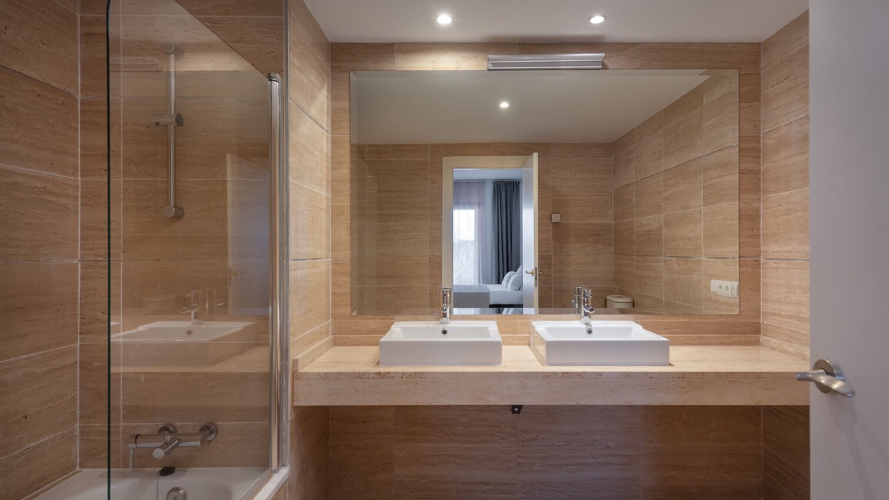 Photo of Bathroom in New Golden Mile