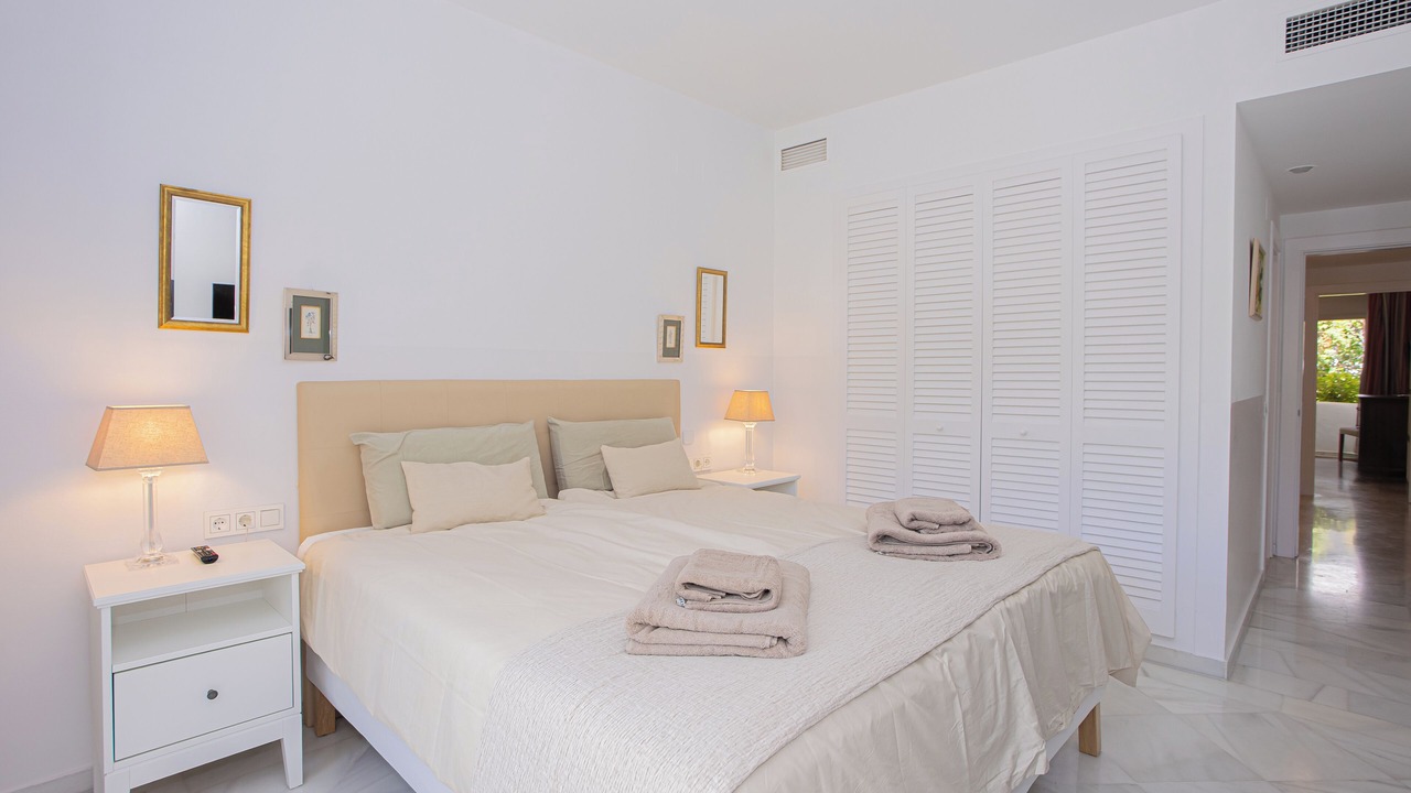 Photo of Bedroom in Golden Mile