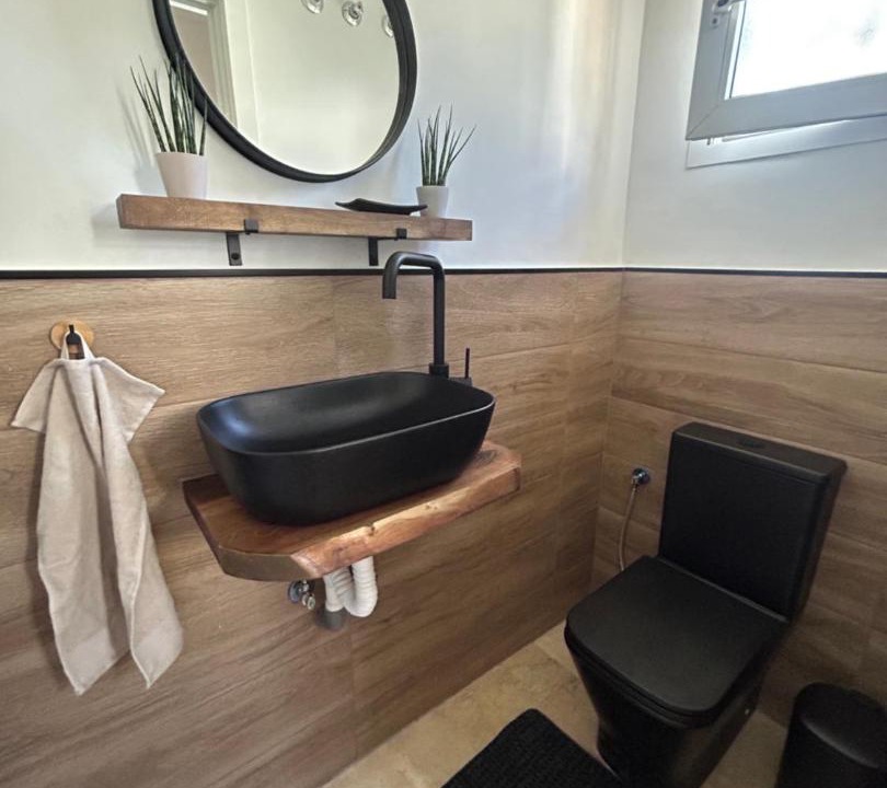 Photo of Bathroom in El Paraiso