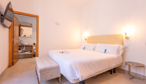 Junior Double Room, City View