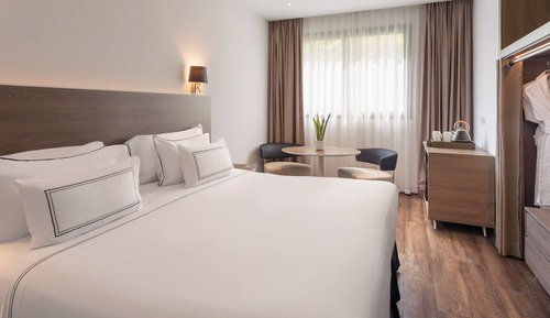 Communicated Room (Grand Premium, The Level)