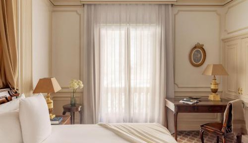 Premier Room