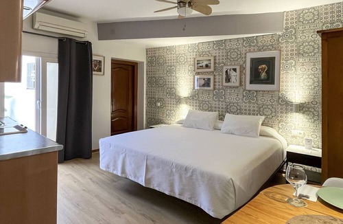 Torremolinos Hostel | Beatriz Charming Hostal