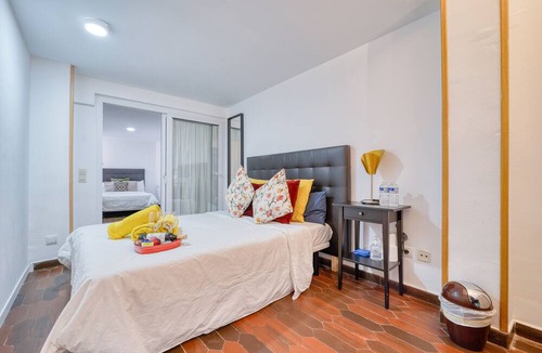 Pozuelo de Alarcon House | Casa Grande Casa Café