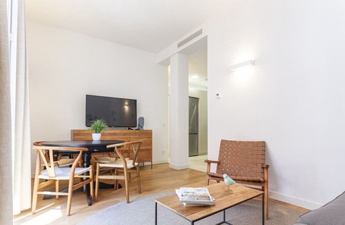 Cortes Apartment | Bellas Artes V apartment in Madrid