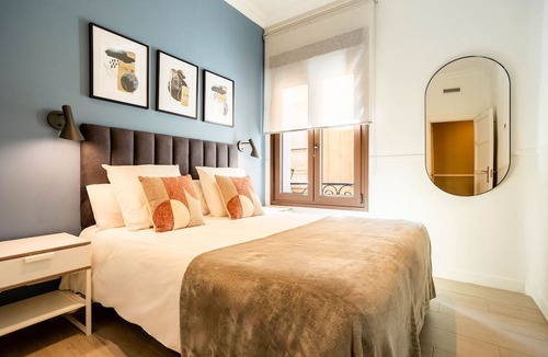 Embajadores Apartment | Apolo II apartment in Madrid