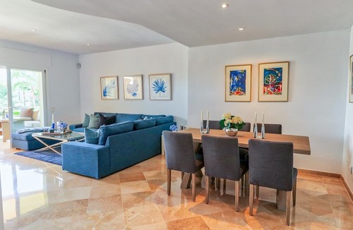 Elviria Apartment | Fabulous Apartment in 'Elviria Hills' with Sea View, Shared Pool & Wi-Fi