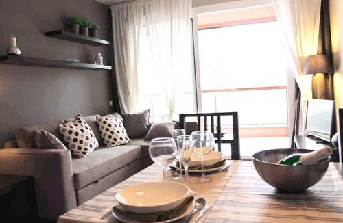 El Poble-sec Apartment | Incredible apartment-central-sea view-near the beach-Free Wifi.
