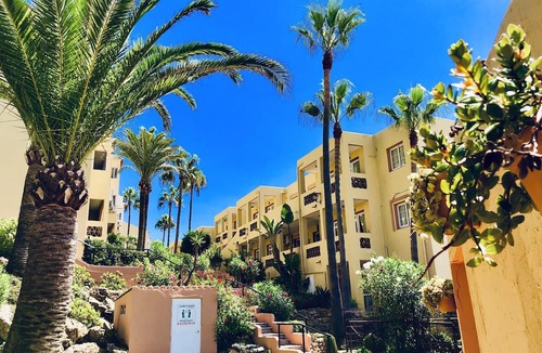Sitio de Calahonda Apartment | 3 Bedroom Beachfront Apartment in Doña Lola Resort – Calahonda, Mijas Costa CS214